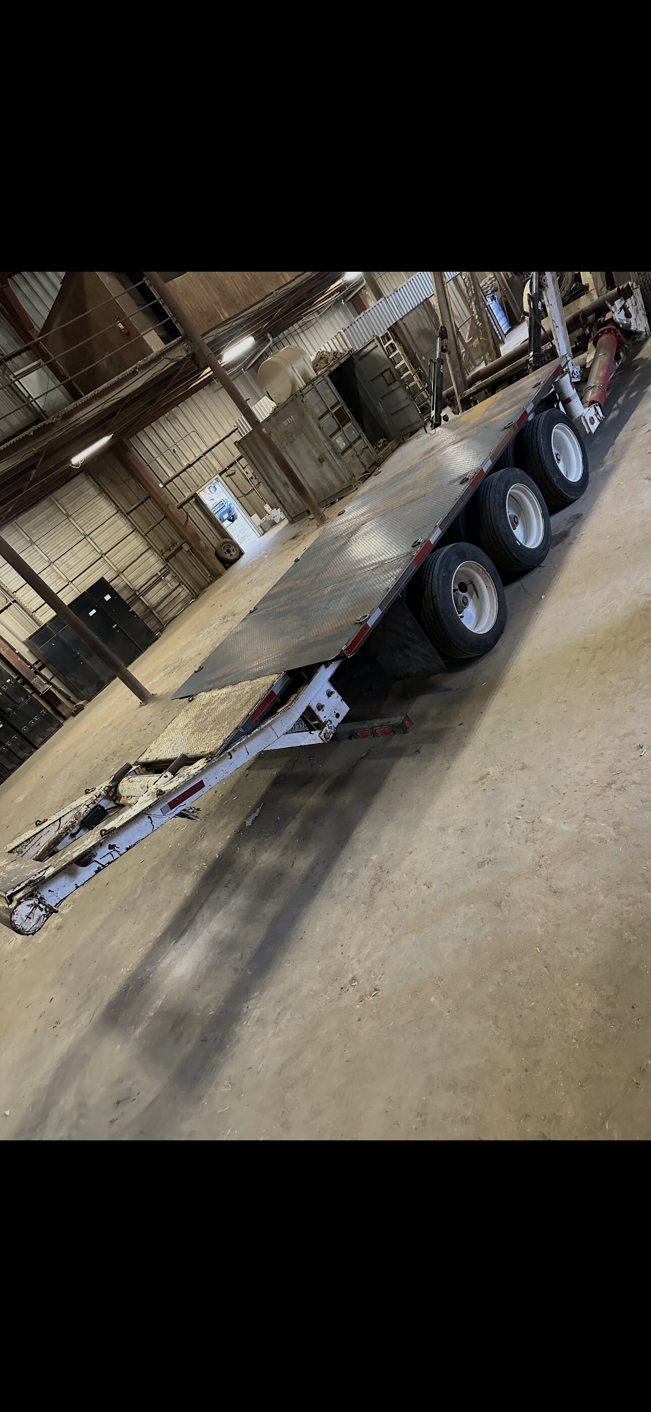 Multi-axle flatbed trailer deck repair